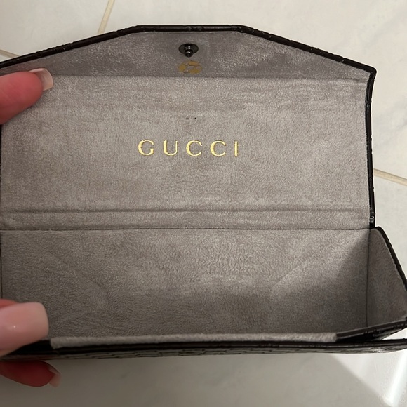 NEW Gucci eyeglasses with case - Picture 3 of 7